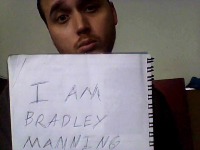 Adrian Lamo I am Bradley Manning